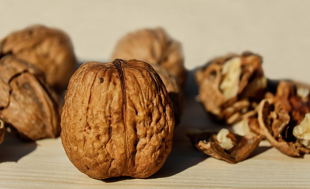 nuts, 5 foods,